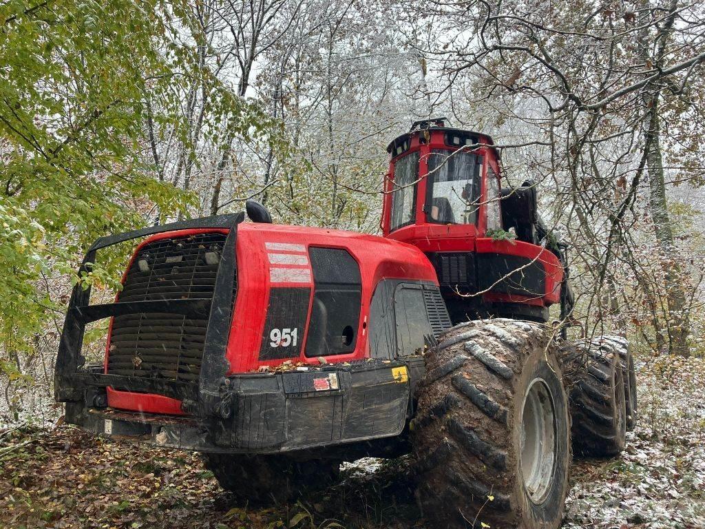 Komatsu 951 Abbattitrici, Disboscatrici