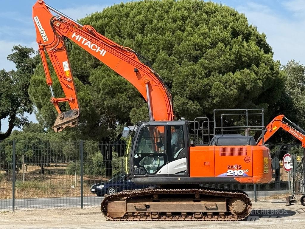 Hitachi ZX 210 LC-6 Escavatori cingolati