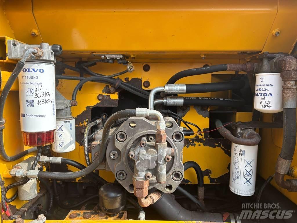Volvo EC 220 DL Escavatori cingolati