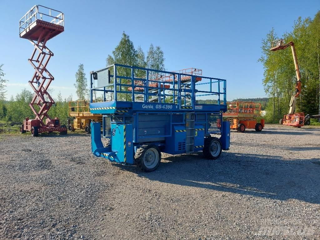 Genie GS 4390 Piattaforme a pantografo