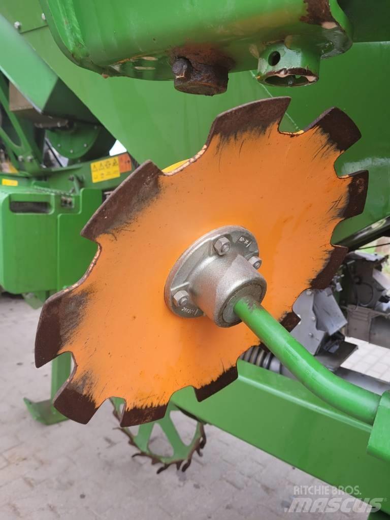 Amazone EDX 9000-TC Perforatrici