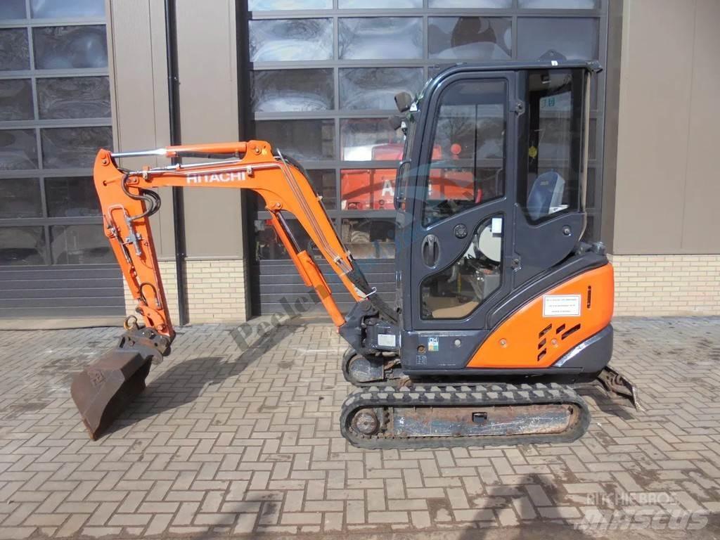 Hitachi Zaxis 18-3 Miniescavatori