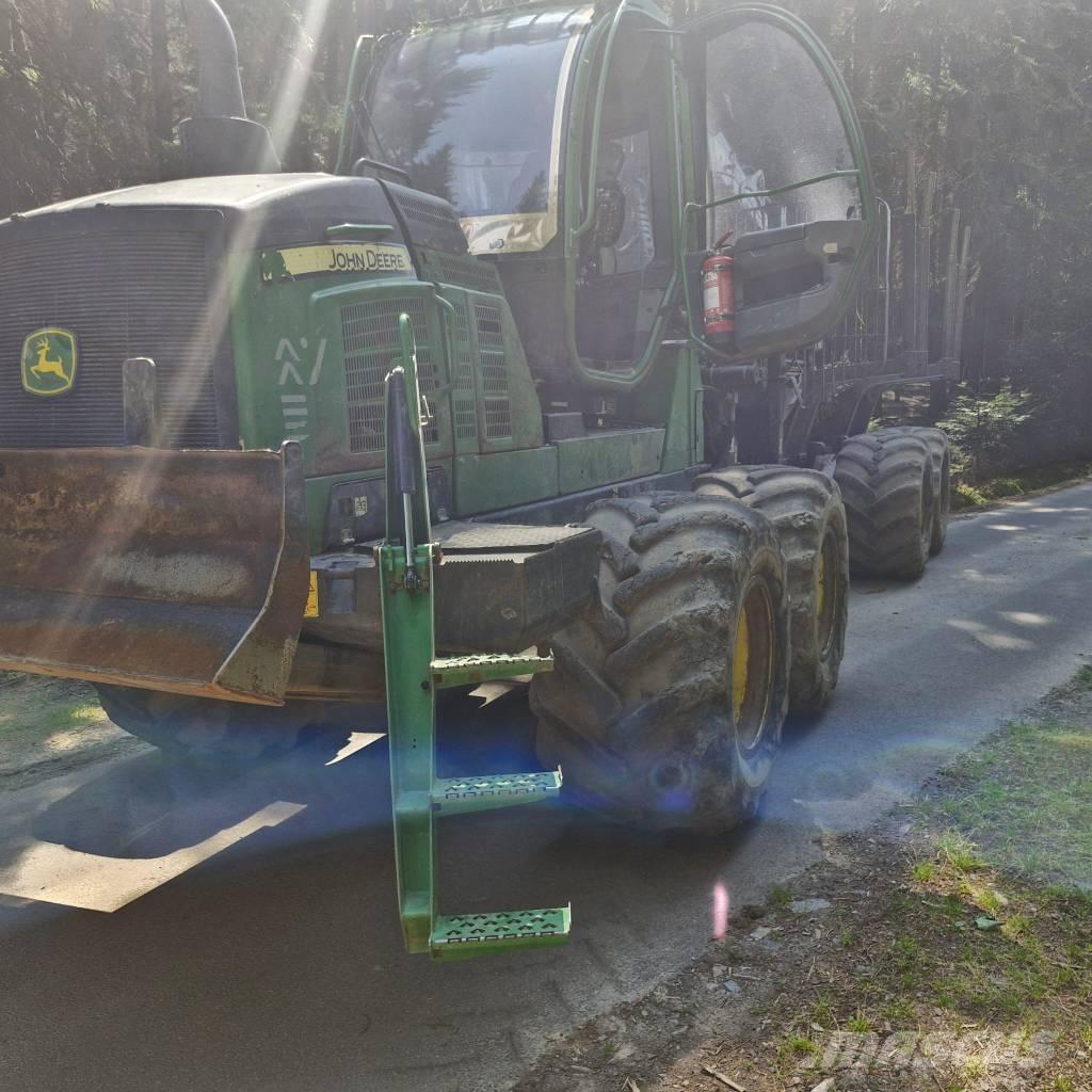 John Deere 1210 G Forwarder