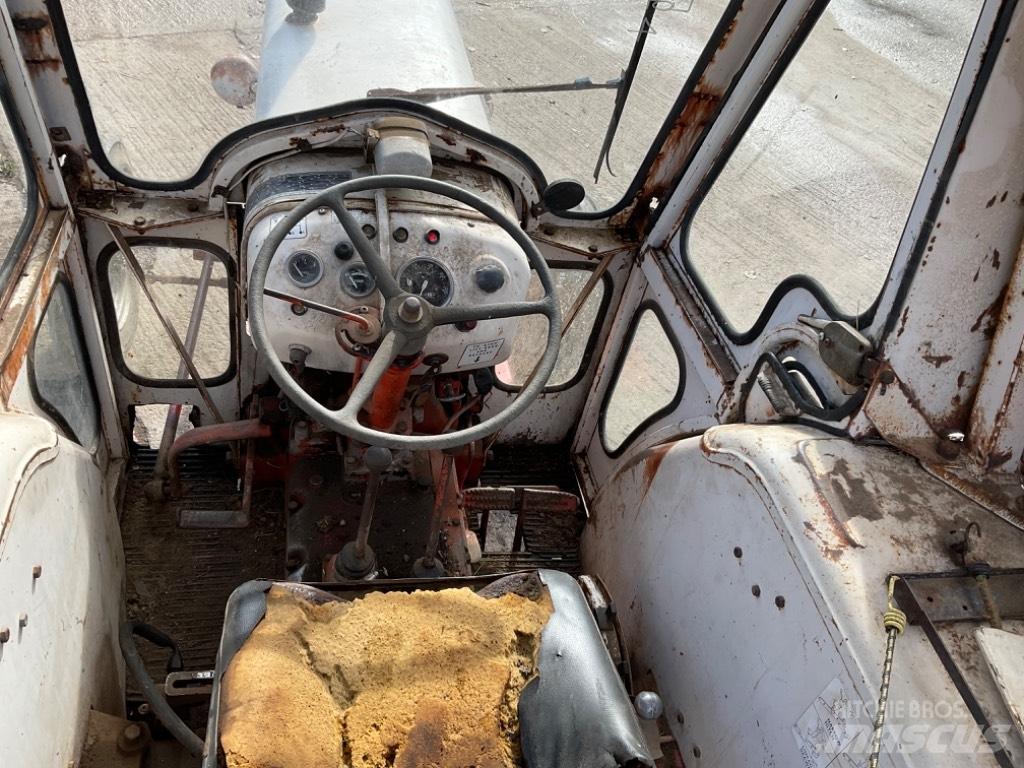 David Brown 885 Trattori