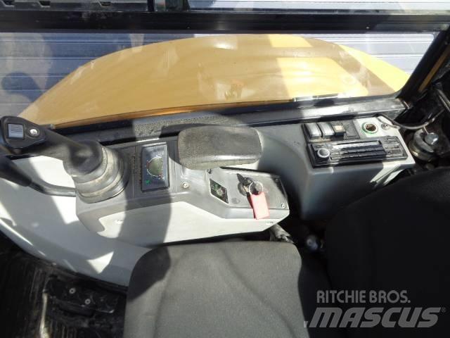 CAT 302.7 D Miniescavatori