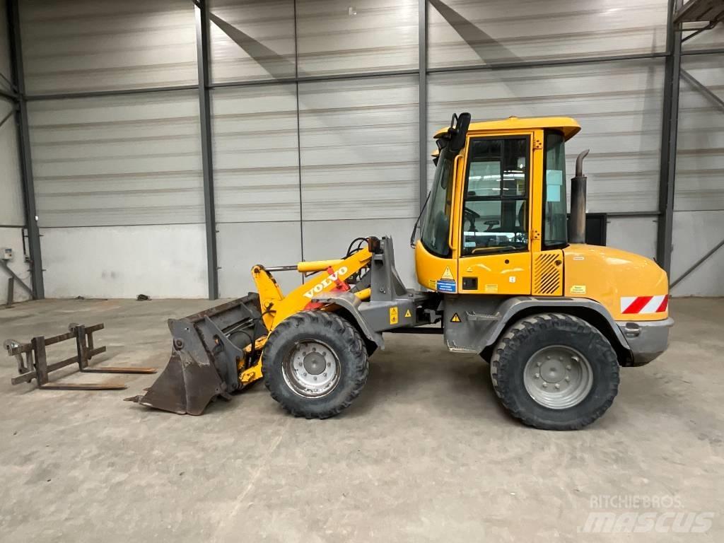 Volvo L 30 B-Z/X Pale gommate