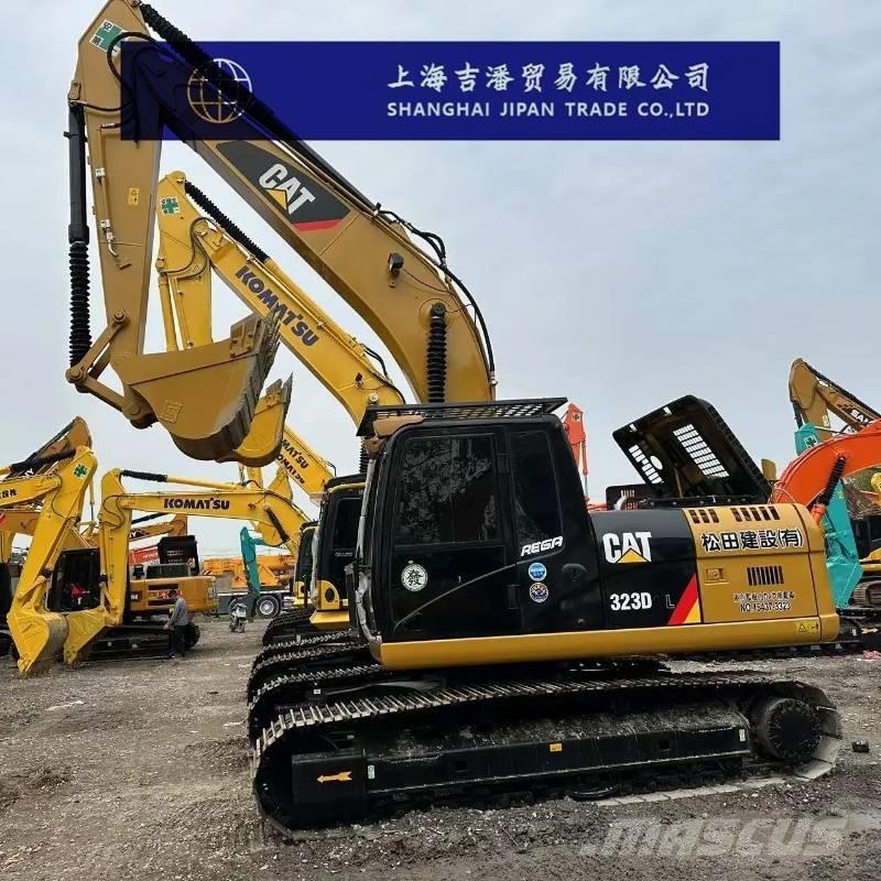CAT 323 D Escavatori cingolati