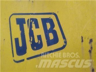 JCB 409 2006r.Parts, Pale gommate