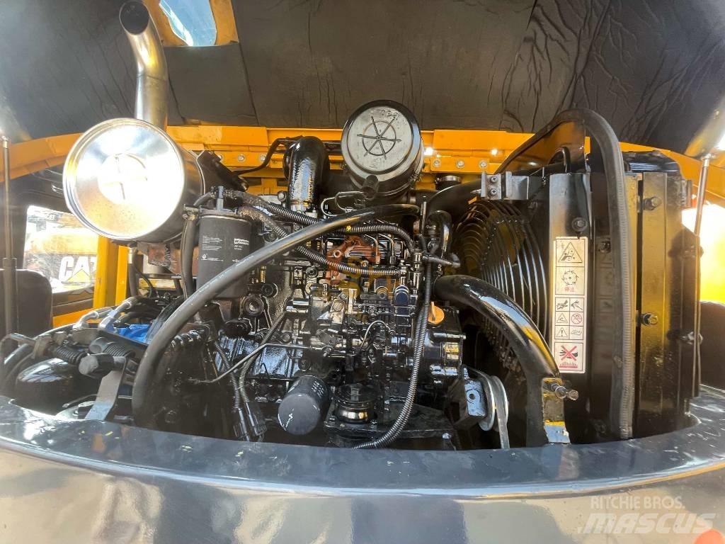 Hyundai 60w-9 Escavatori gommati