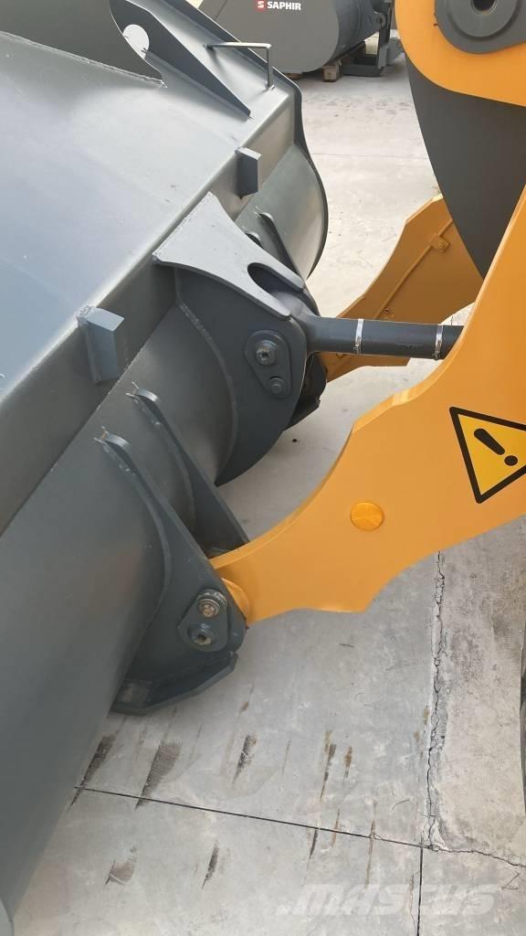 Liebherr L546 Pale gommate