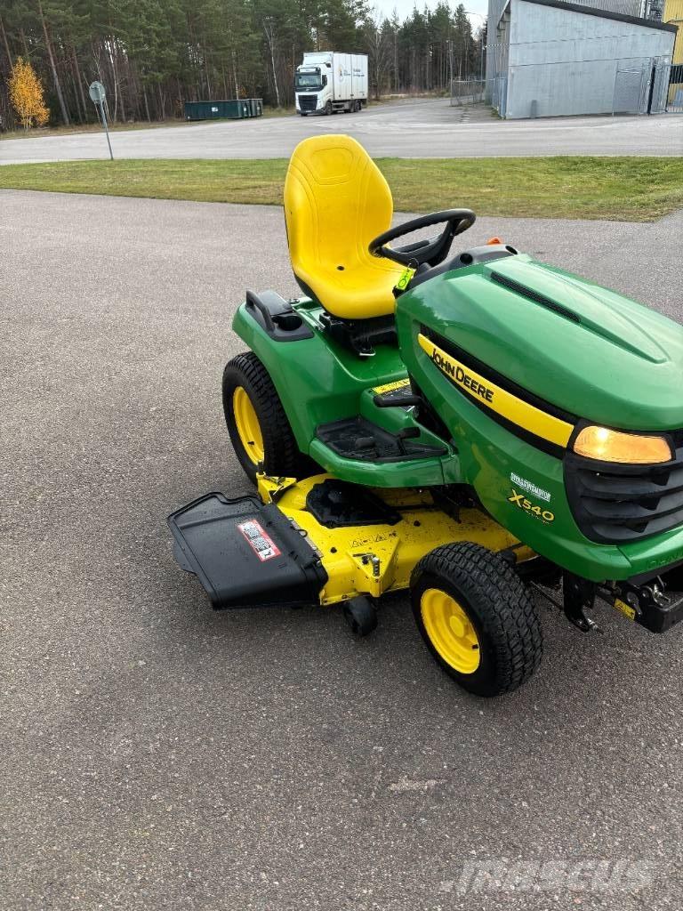 John Deere X 540 Trattorini tagliaerba