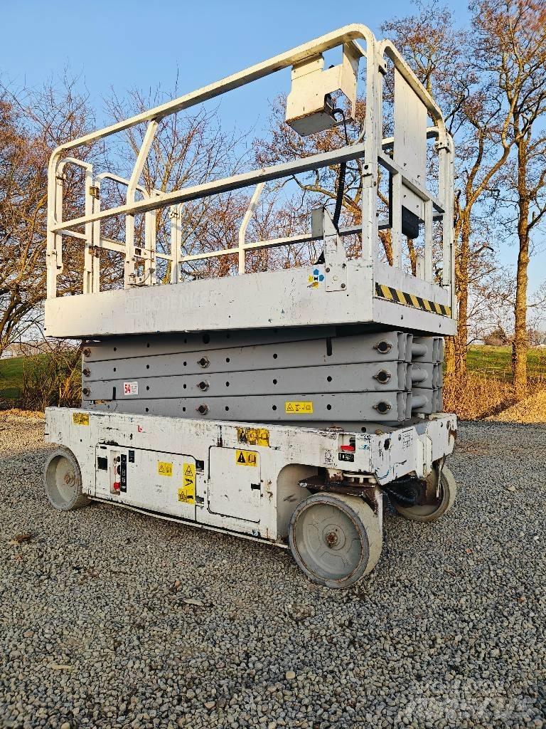 Genie 2646 Piattaforme a pantografo