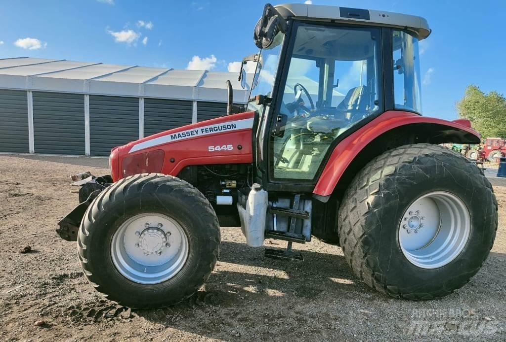 Massey Ferguson 5445 Trattori