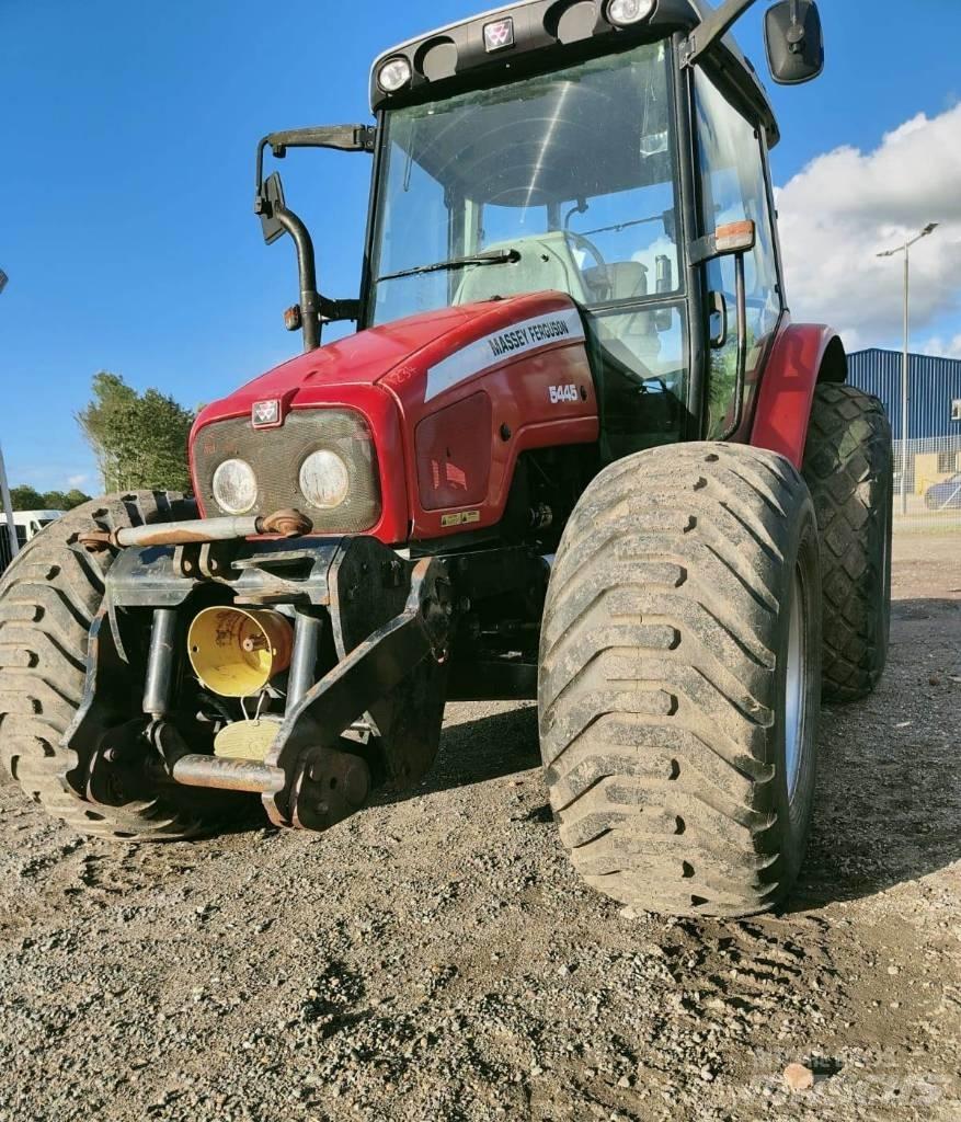 Massey Ferguson 5445 Trattori