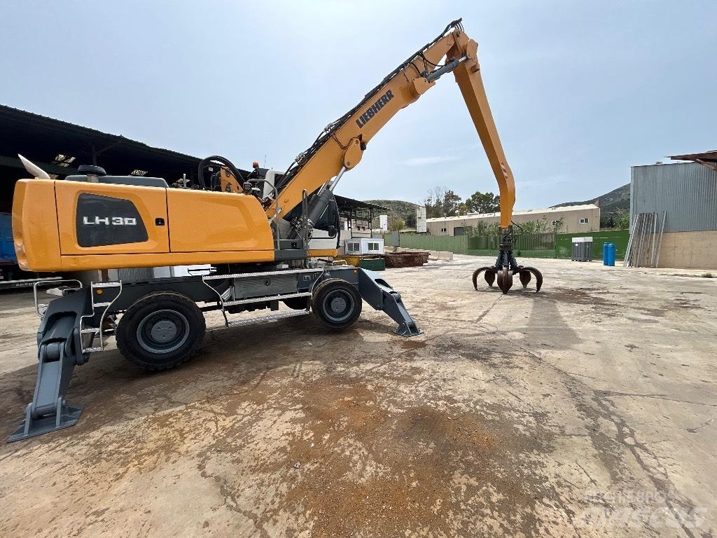 Liebherr Lh30 Movimentazione rifiuti