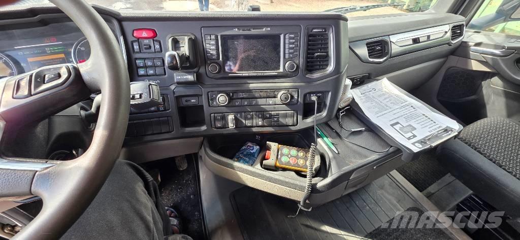 Scania R 500 Camion con gancio di sollevamento