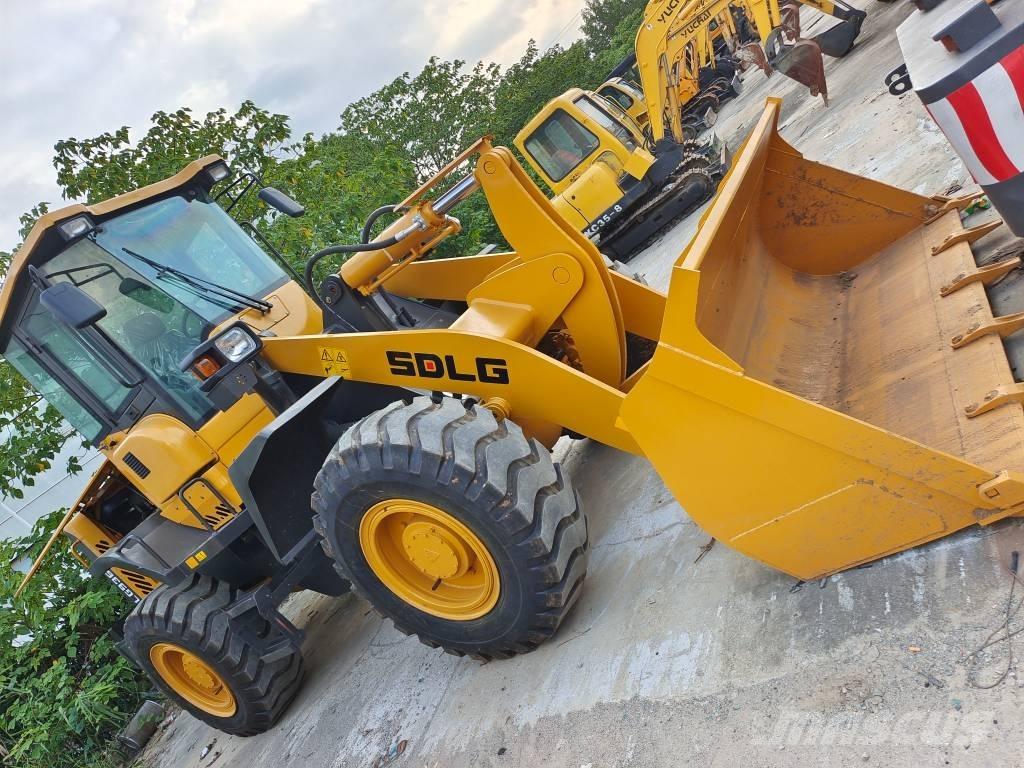 SDLG LG 936 L Pale gommate