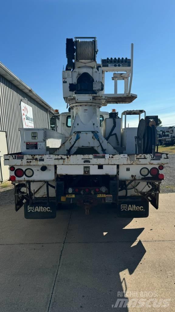 International 7300 Camion altro