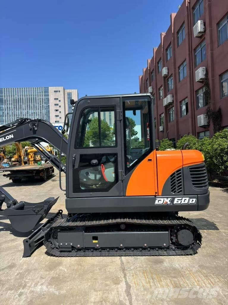 Doosan DX60 Escavatori cingolati