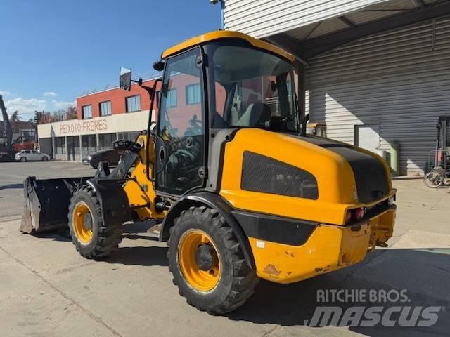 JCB 406 Pale gommate