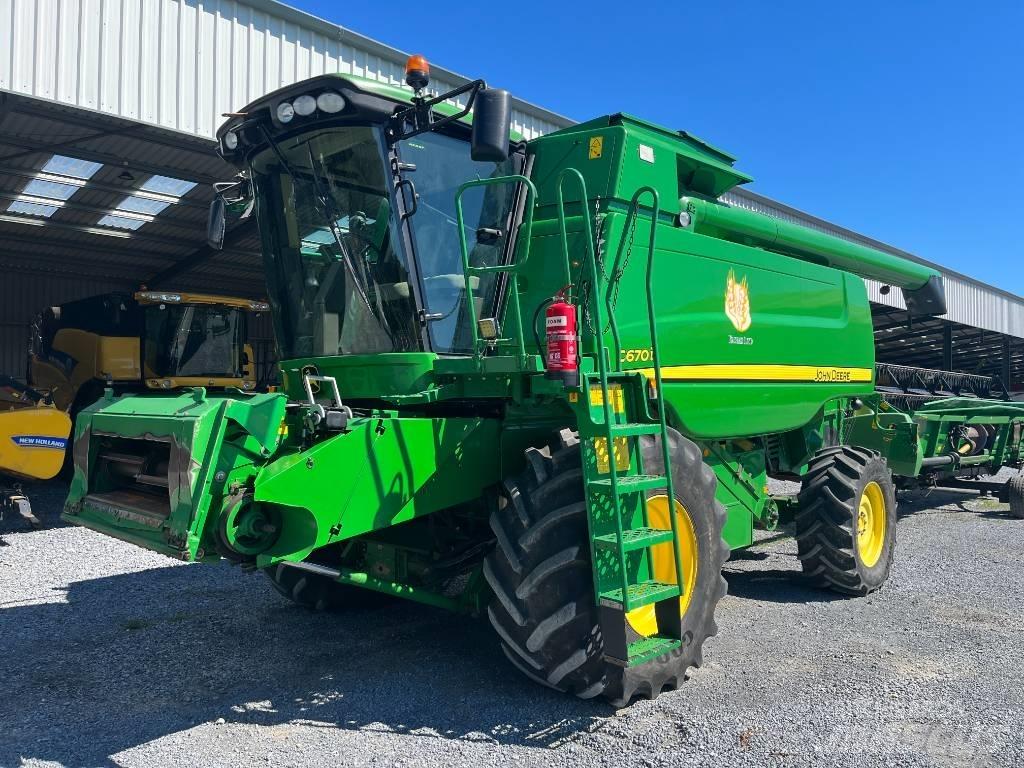 John Deere C 670 I Mietitrebbiatrici