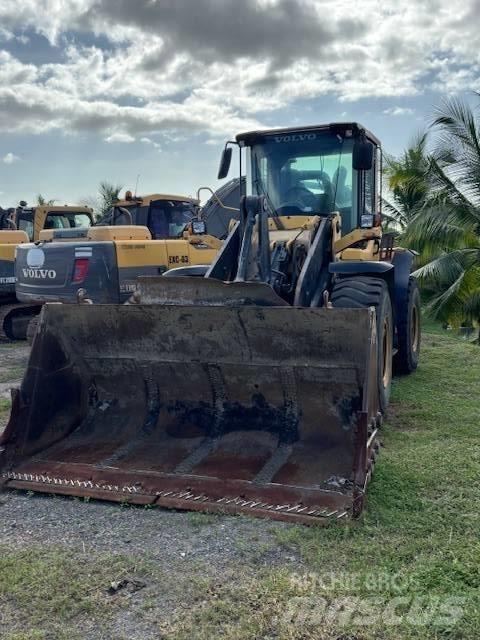 Volvo L 90 F Pale gommate