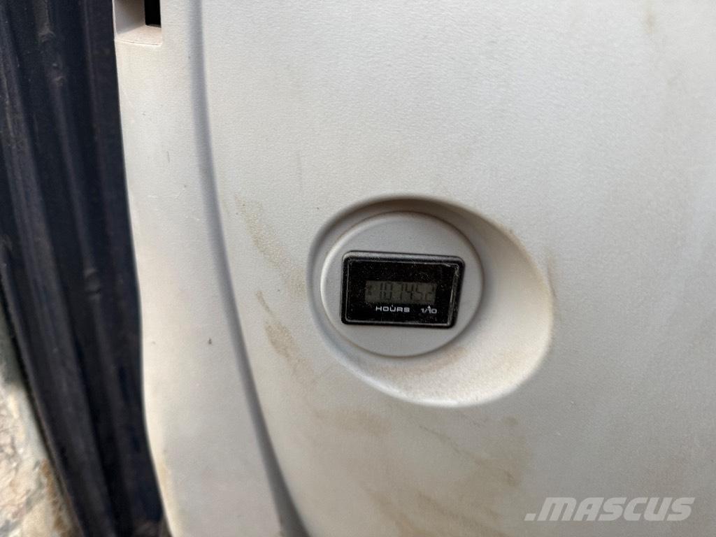 Kobelco SK 75 SR Escavatori medi 7t - 12t