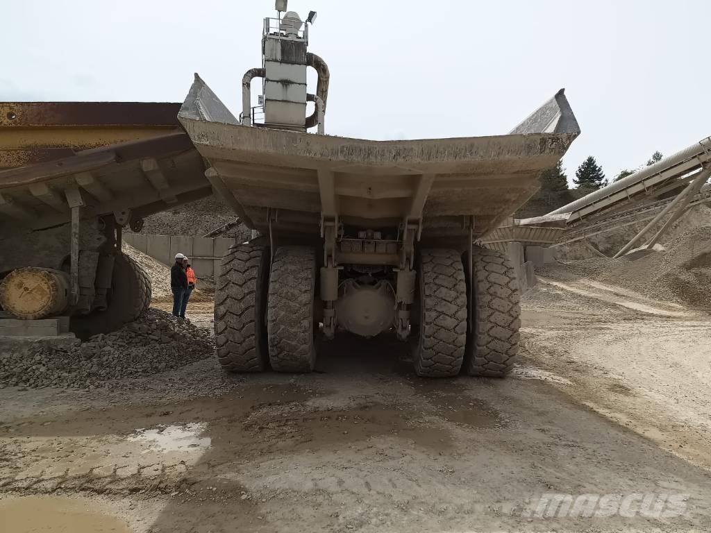 Komatsu HD 605-5 Dumper a telaio rigido