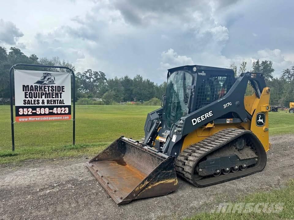 John Deere 317 Mini Pale Gommate