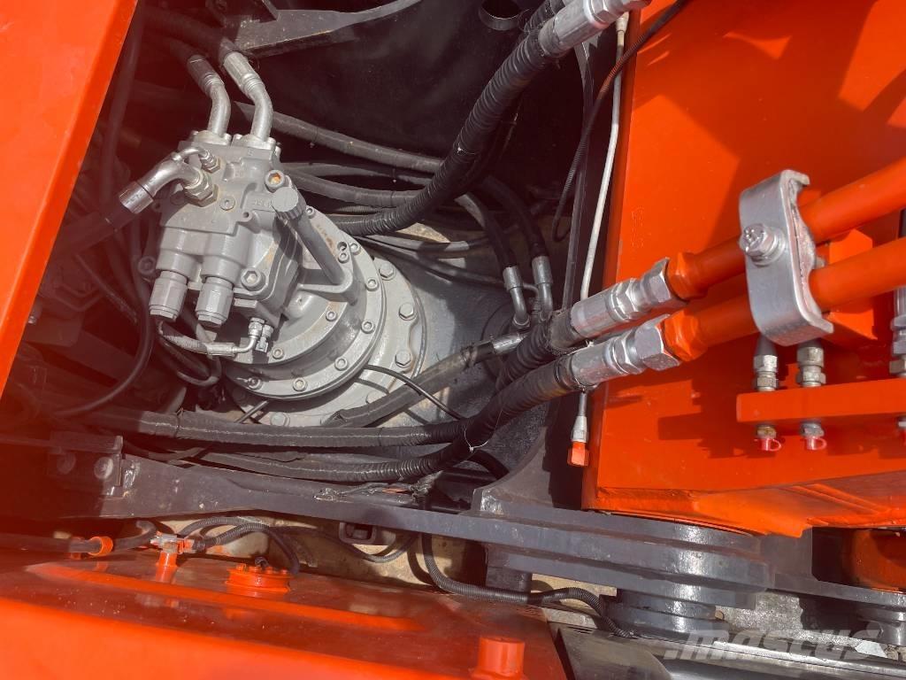 Hitachi ZX 200 Escavatori cingolati