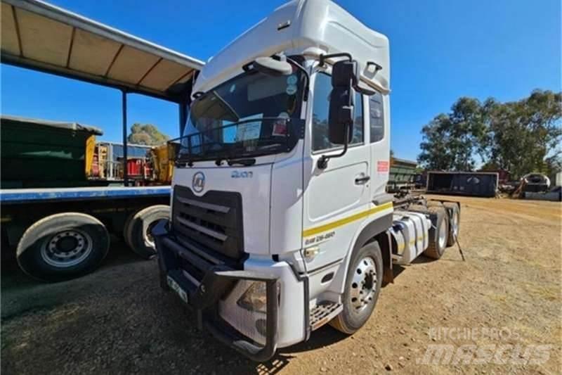 UD TRUCKS QUON Camion altro