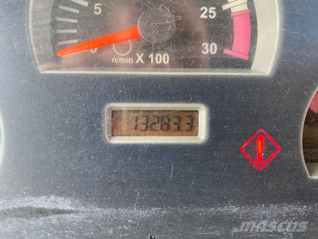 CAT 422 F TURBO Terne