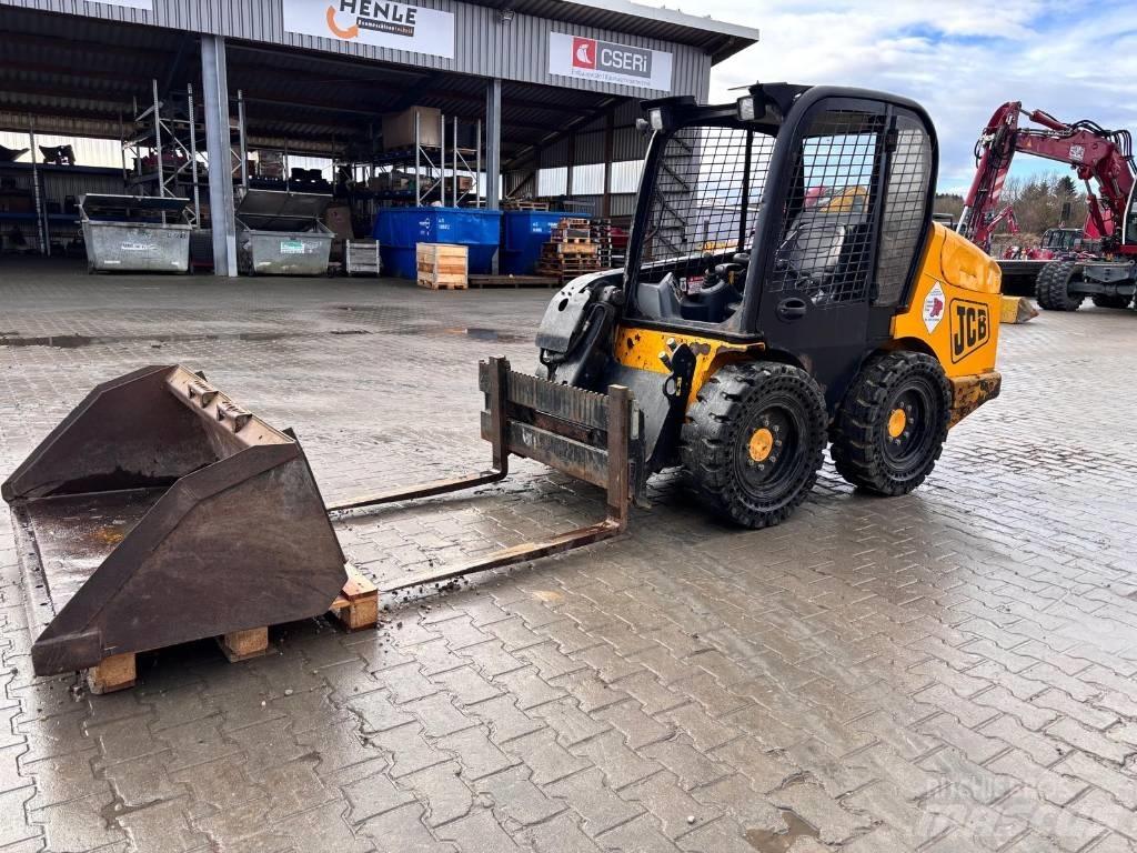 JCB 170 Mini Pale Gommate