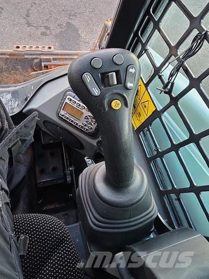 Bobcat T450 Mini Pale Gommate