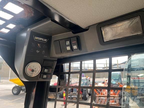 CAT 247B Mini Pale Gommate