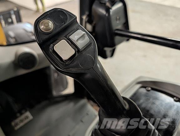 CAT 906 Pale gommate