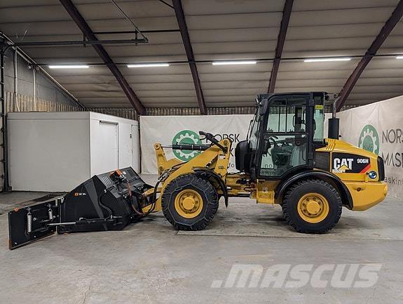 CAT 906 Pale gommate