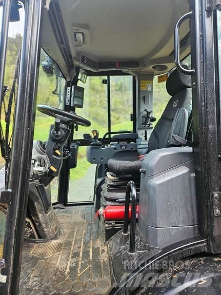 CAT 906-HF Pale gommate