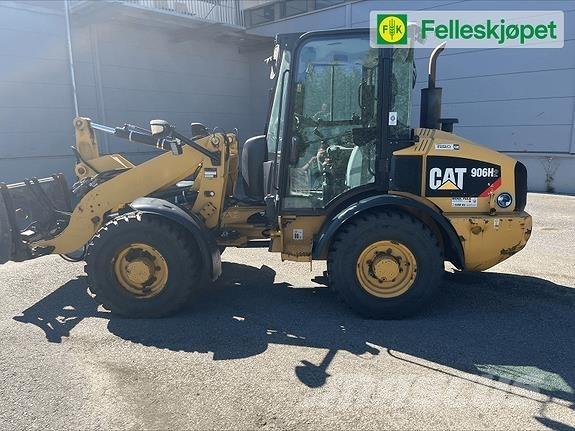 CAT 906hl Pale gommate