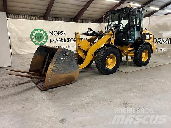 CAT 908M Pale gommate