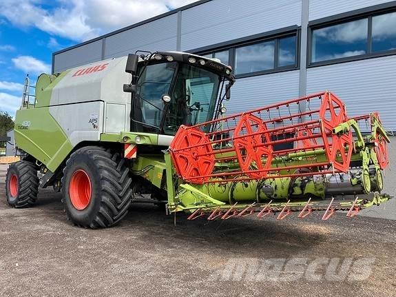 CLAAS Tucano 430 Mietitrebbiatrici