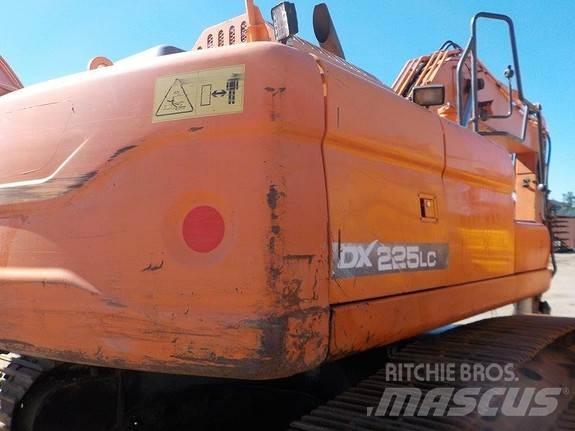 Doosan DX225LC-3 Escavatori cingolati