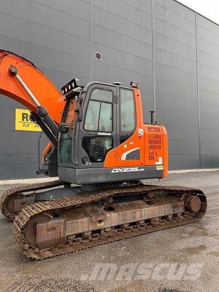 Doosan DX235LC-5 Escavatori cingolati