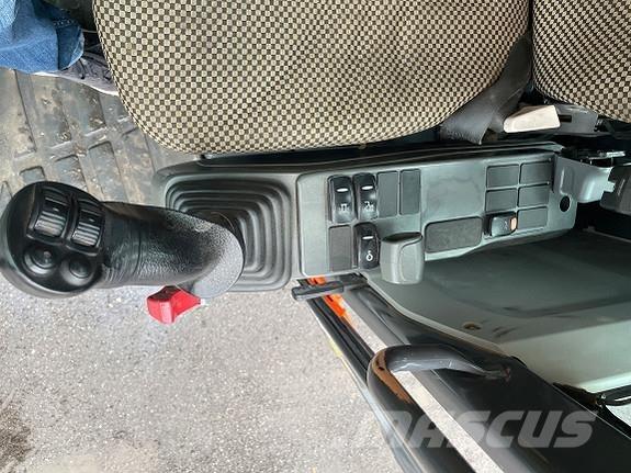 Doosan DX235LC-5 Escavatori cingolati
