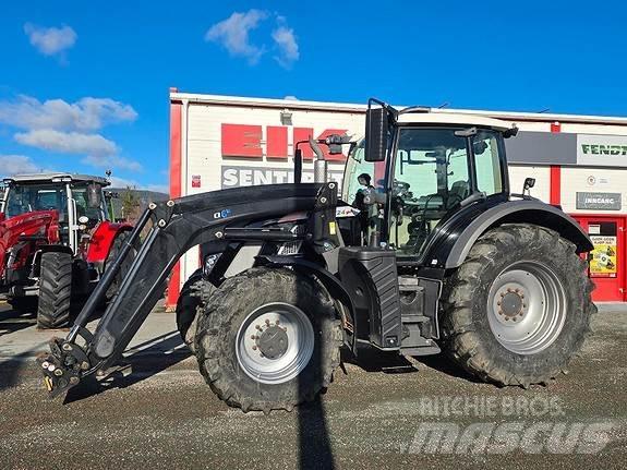 Fendt 724 S4 Profi Trattori