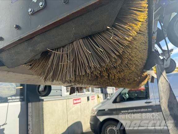 Holms SU-2.5 Altri macchinari per strade e neve