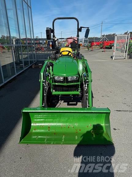 John Deere 3038E Trattori