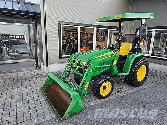 John Deere 3038E Trattori