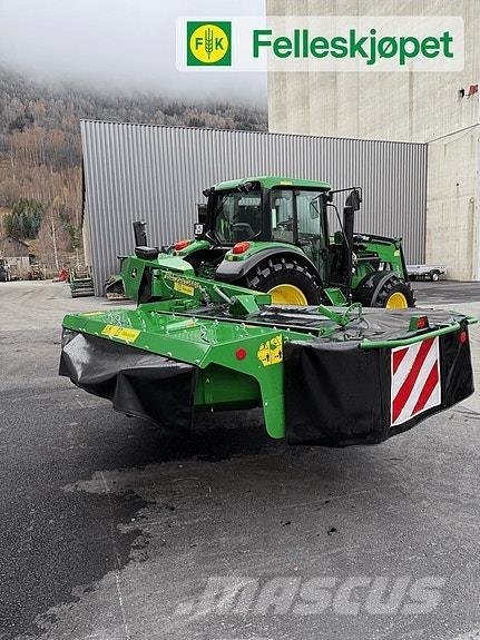 John Deere 328A Altri macchinari per falciare e trinciare