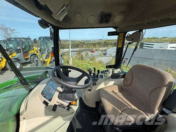John Deere 3720 Trattori